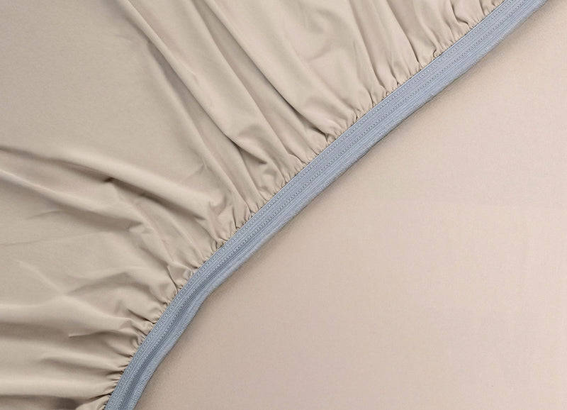Detail image of athletic-grade elastic on Nightfall fitted sheet #choose-your-color_sand-dune
