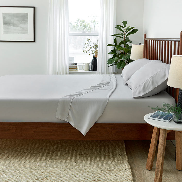 Lifestyle of ARCTIC AIRE•MAX Sheet Set shown in Silver #choose-your-color_silver