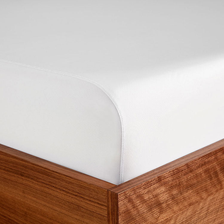 Original Performance Fitted Sheet on bed in Bright White #choose-your-color_bright-white
