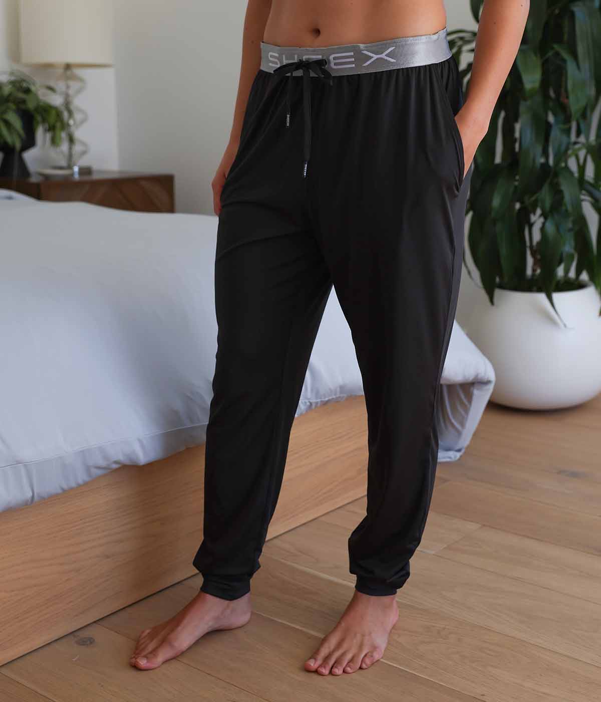 SHEEX Women's Modern Jogger black#choose-your-color_black