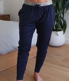 SHEEX Women's Modern Jogger in navy#choose-your-color_navy