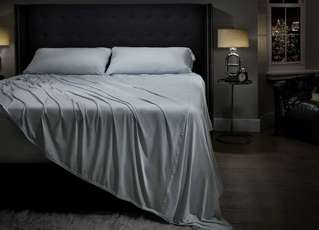  Midnight Label Sheet Set shown on bed#choose-your-color_spa-blue